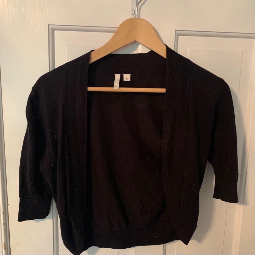Black Cropped Cardigan Sweater With 3/4 Sleeves